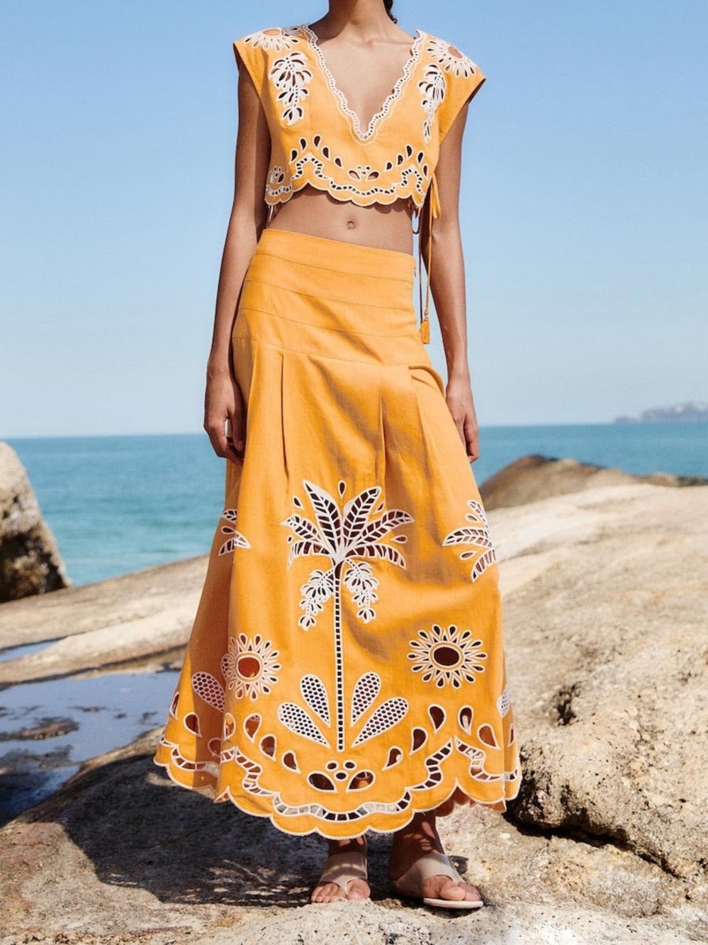 Farm Rio: Camel Tropi Embroidery Skirt
